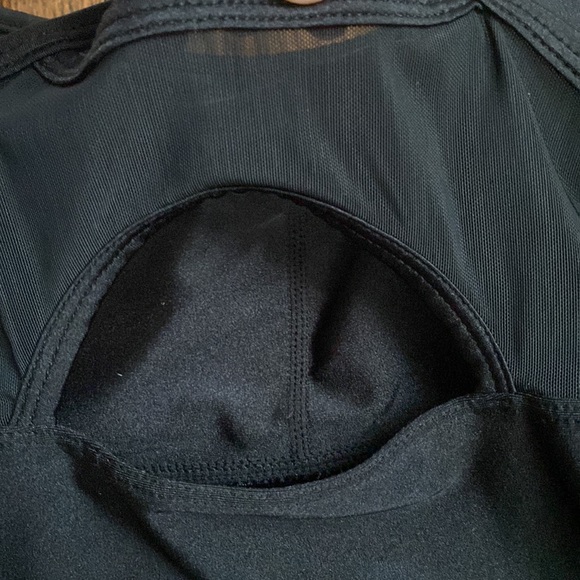 Fabletics Work out top black medium - Picture 5 of 7
